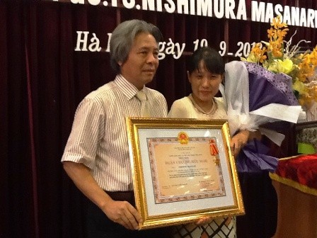 Truy tặng Huân chương Hữu nghị cho Phó Giáo sư, Tiến sĩ Nishimura Masanari - ảnh 1